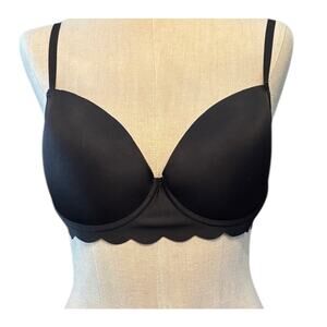 NWT! Felina Black Scallop Edge Push Up Bra 38C
